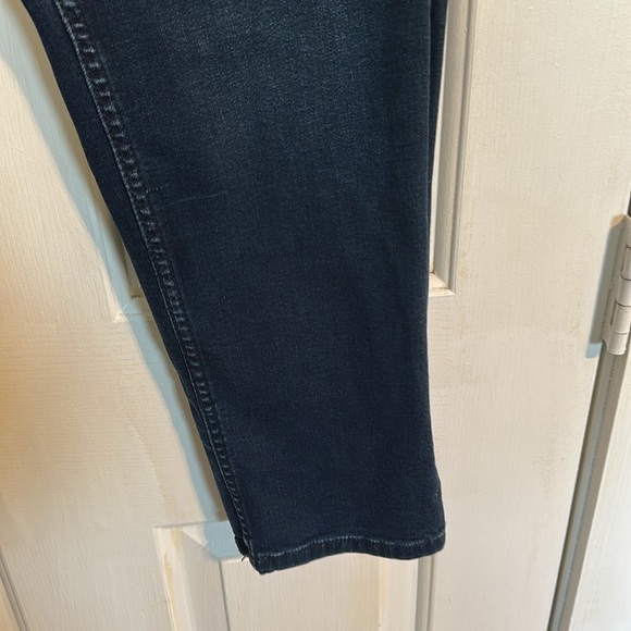 Liz Claiborne Sara Slim Leg Jean size 16P - Picture 2 of 4